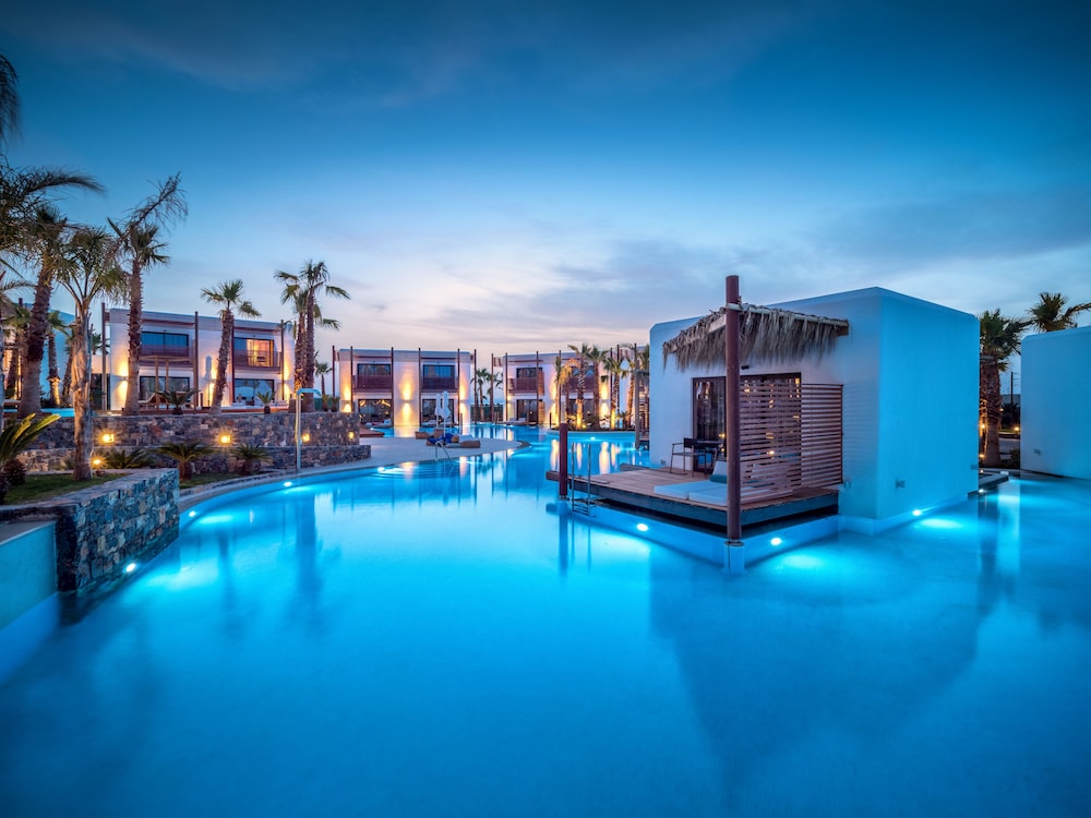 Stella Island Luxury Resort & Spa - Adults Only — Pool in Analipsi