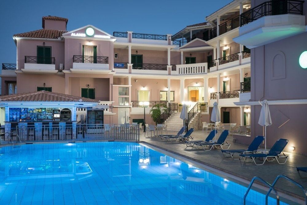 Alamis Hotel & Apartments image