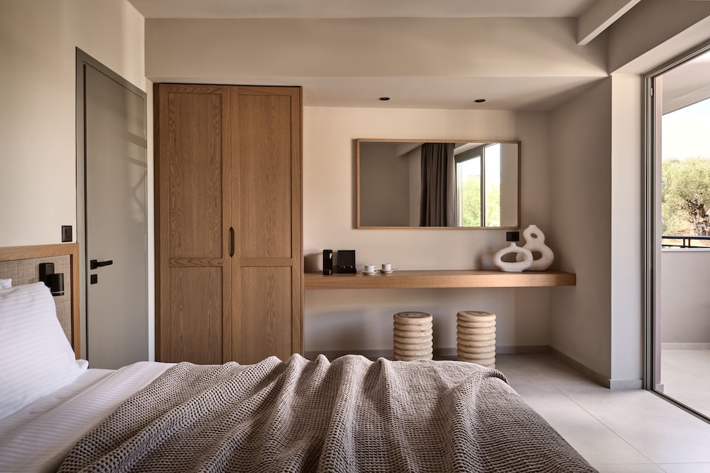 Alamis Hotel & Apartments — Hotel rooms in Tsilivi, Ionian Islands