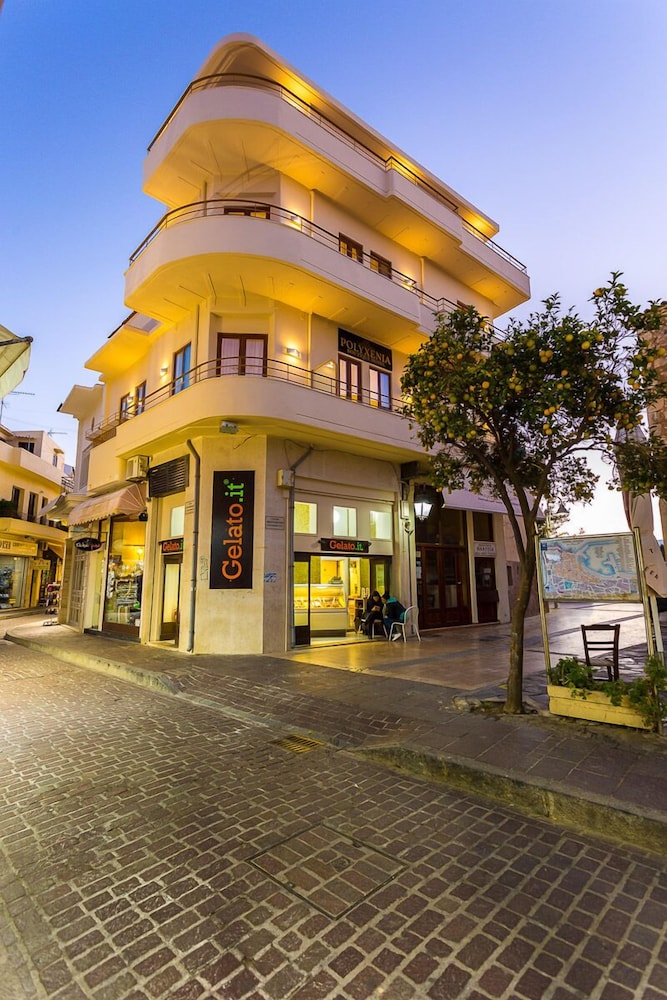 Polyxenia Suites — Hotel building in Rethymnon