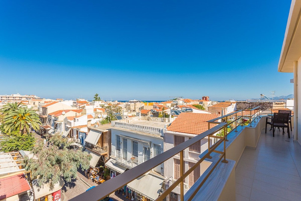 Polyxenia Suites — Main photo in Rethymnon