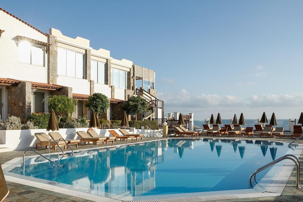 . Alexander Beach Hotel & Village Resort
