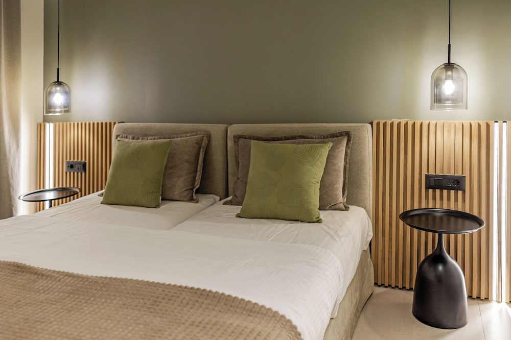 Stelios Gardens — Hotel rooms in Malia