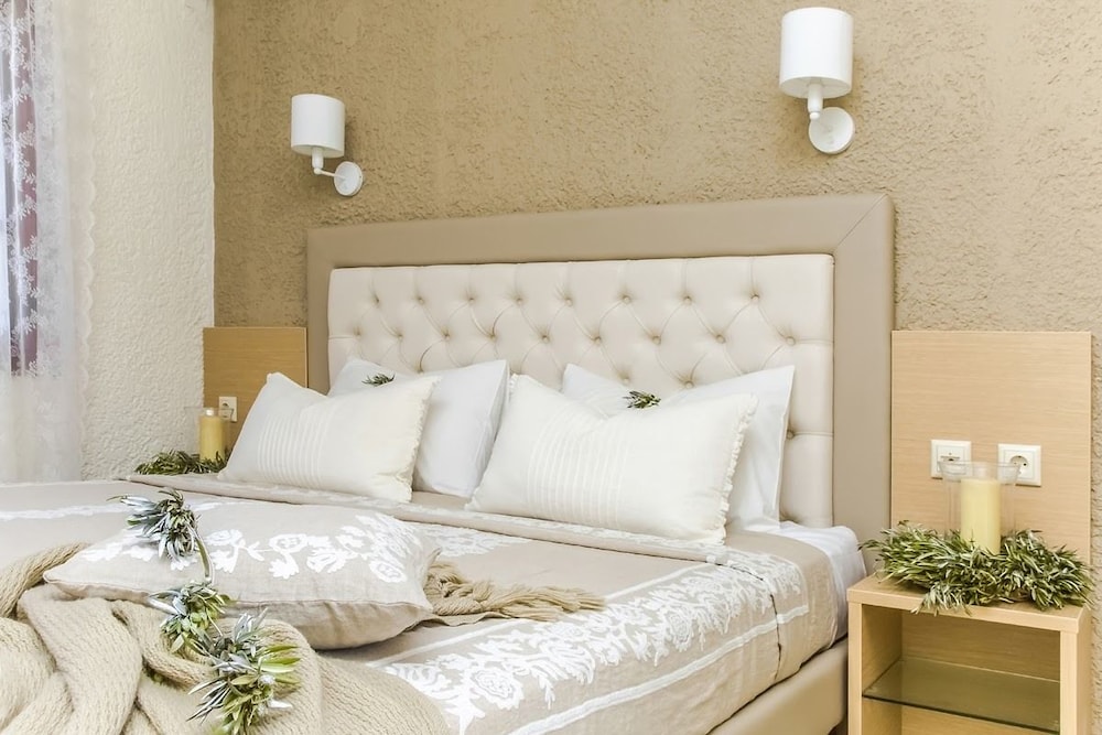 Stelios Gardens — Hotel rooms in Malia