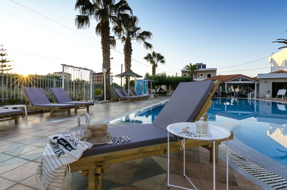 Stelios Gardens — Swimming pool in Malia