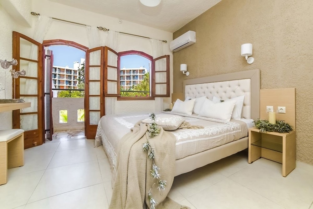 Stelios Gardens — Hotel rooms in Malia