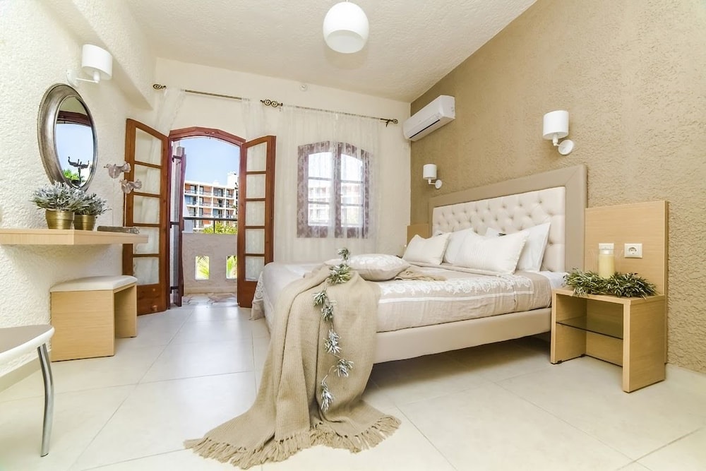 Stelios Gardens — Hotel rooms in Malia