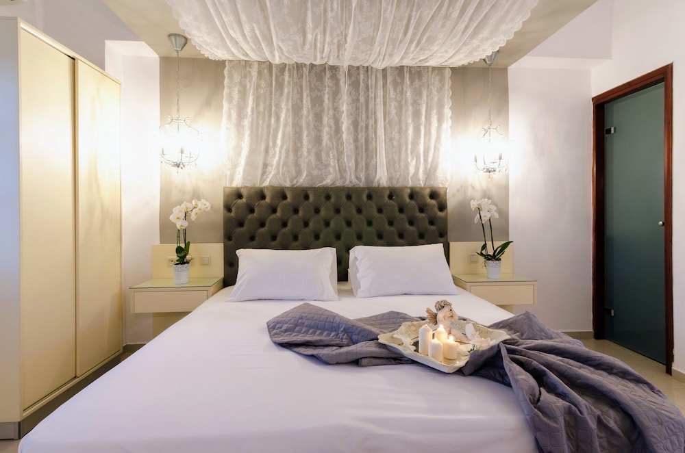 Stelios Gardens — Hotel rooms in Malia