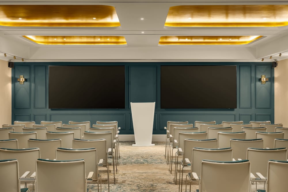 InterContinental Rome Ambasciatori Palace by IHG — Hotel building in Rome, Lazio