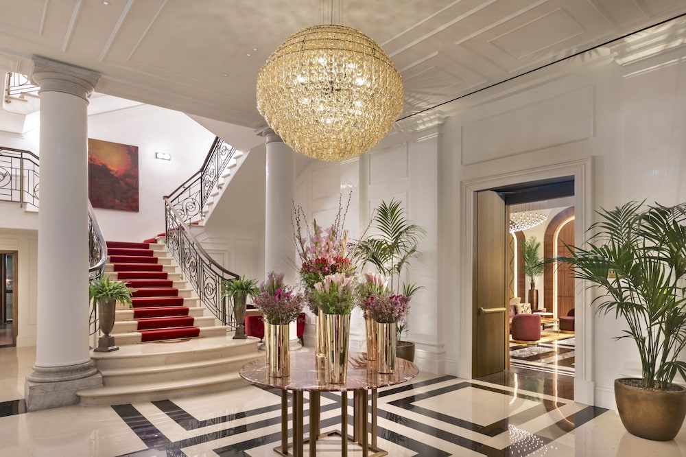 InterContinental Rome Ambasciatori Palace by IHG — Hotel building in Rome, Lazio
