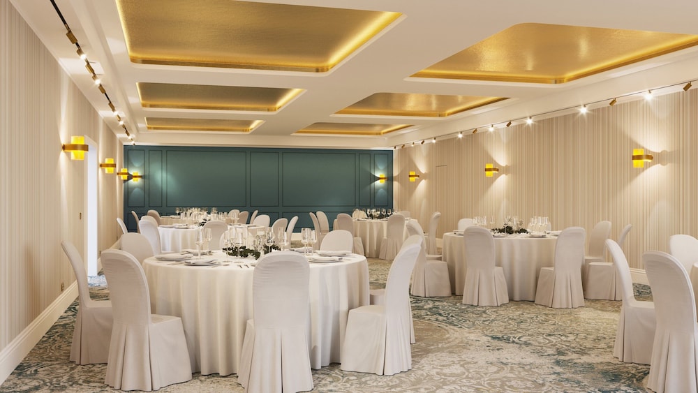 InterContinental Rome Ambasciatori Palace by IHG — Hotel building in Rome, Lazio