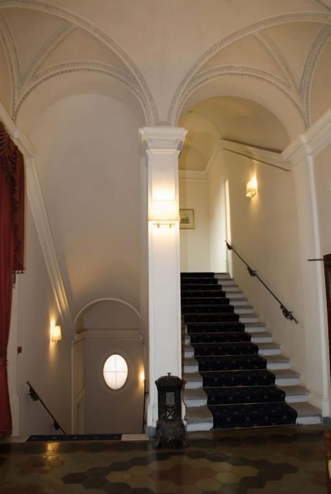 Antico Palazzo Rospigliosi — Hotel building in Rome, Lazio