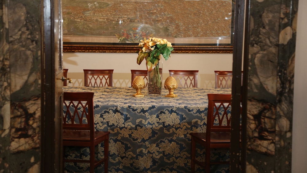 Antico Palazzo Rospigliosi — Restaurant & bars in Rome, Lazio