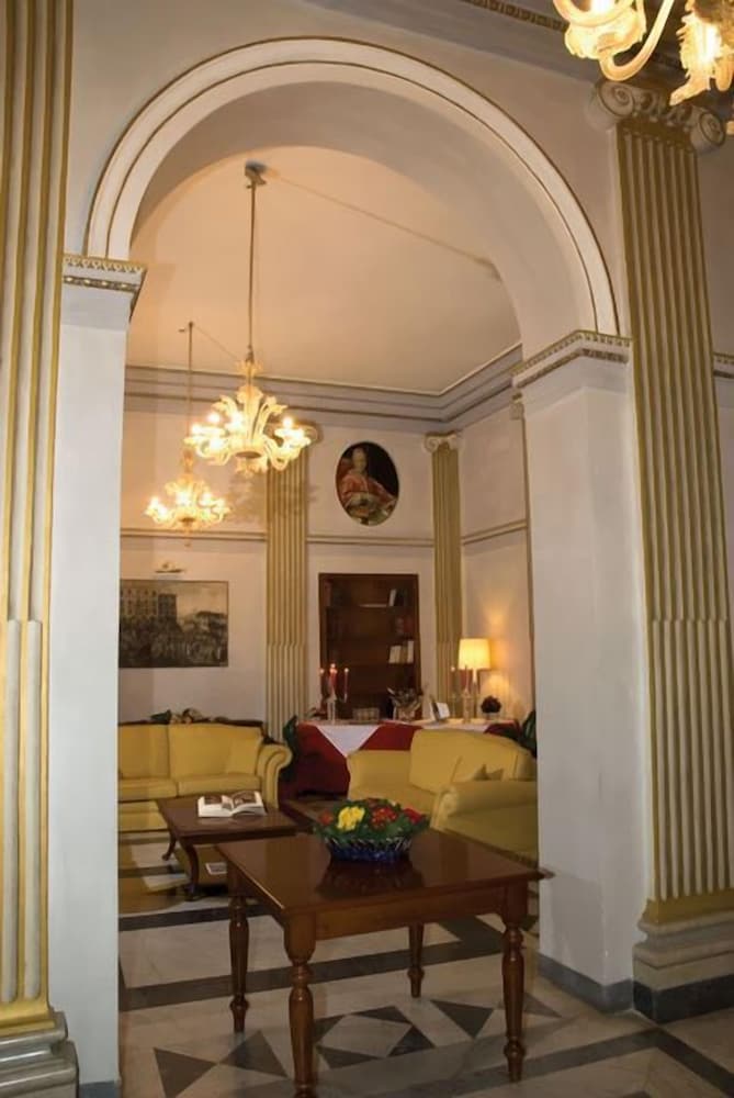 Antico Palazzo Rospigliosi — Hotel building in Rome, Lazio
