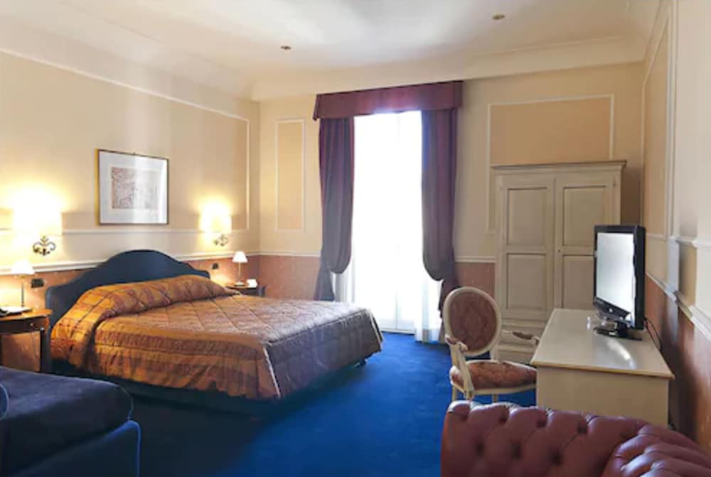 Antico Palazzo Rospigliosi — Hotel rooms in Rome, Lazio