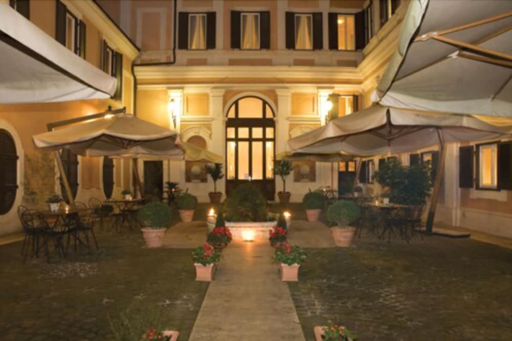 Antico Palazzo Rospigliosi — Hotel building in Rome, Lazio
