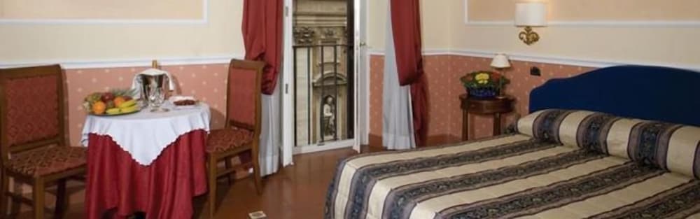 Antico Palazzo Rospigliosi — Hotel rooms in Rome, Lazio
