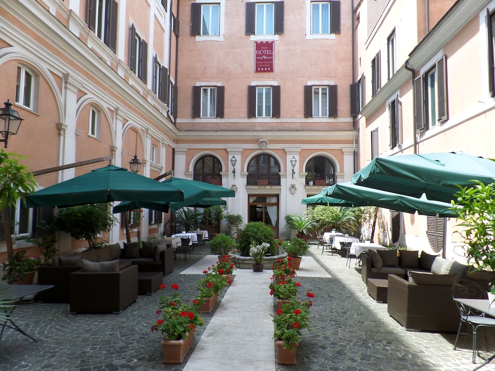 Antico Palazzo Rospigliosi — Hotel building in Rome, Lazio