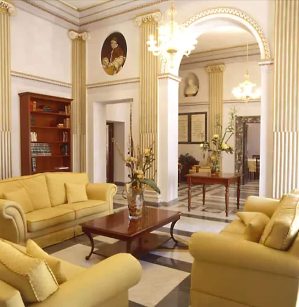 Antico Palazzo Rospigliosi — Hotel building in Rome, Lazio