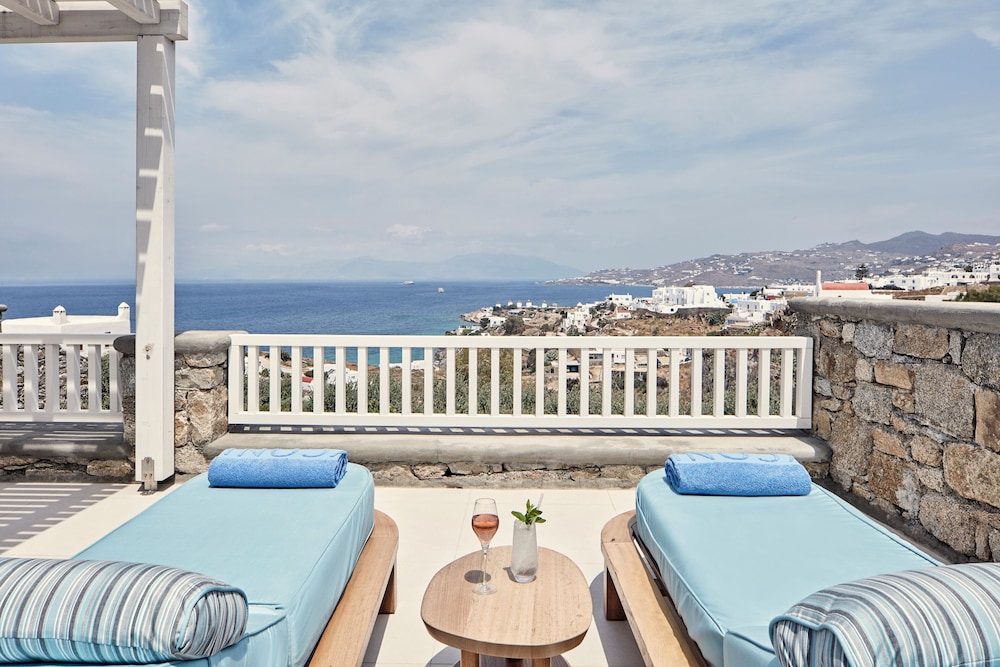 Myconian Kyma, a Member of Design Hotels — Hotel rooms in Mykonos Town, South Aegean