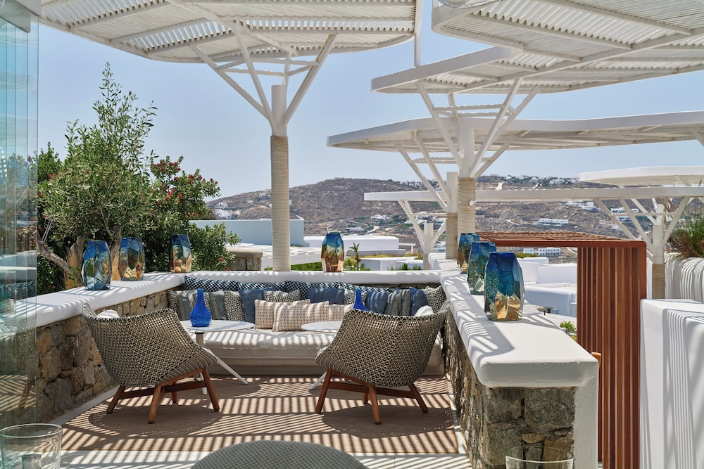 Myconian Kyma, a Member of Design Hotels — Restaurant & bars in Mykonos Town, South Aegean