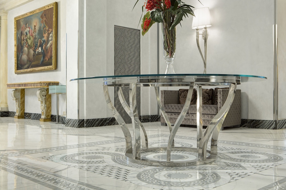 Hotel Artemide — Restaurant & bars in Rome, Lazio