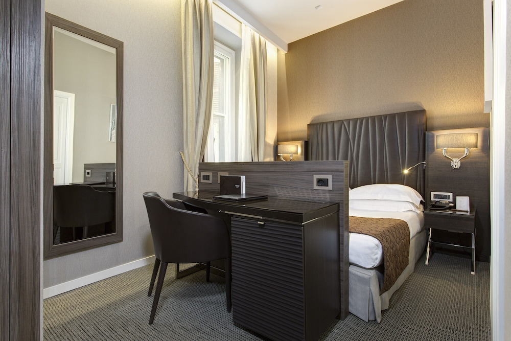 Hotel Artemide — Hotel rooms in Rome, Lazio
