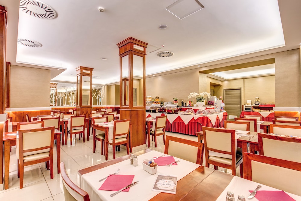 Augusta Lucilla Palace — Restaurant & bars in Rome, Lazio