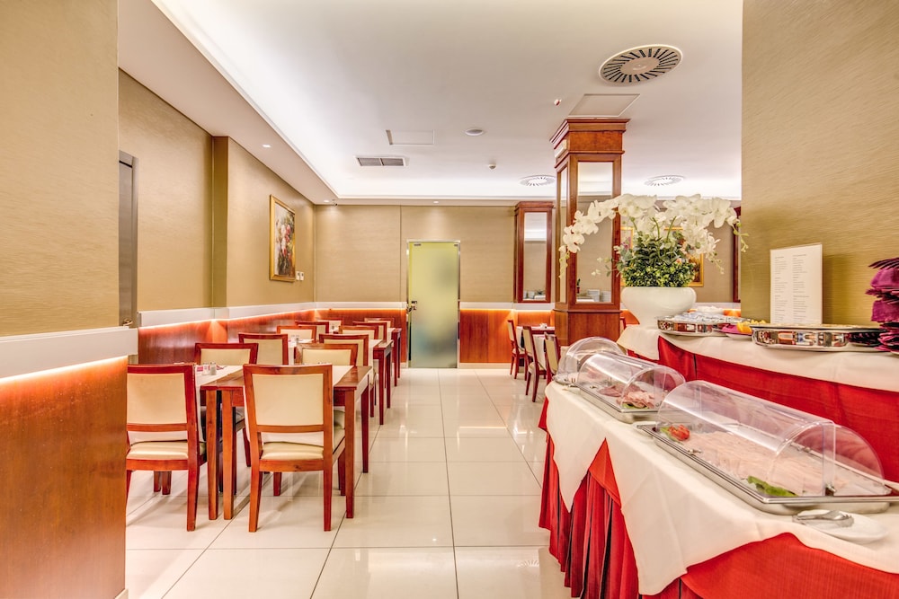 Augusta Lucilla Palace — Restaurant & bars in Rome, Lazio