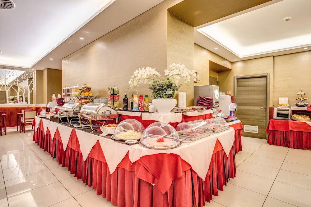 Augusta Lucilla Palace — Restaurant & bars in Rome, Lazio