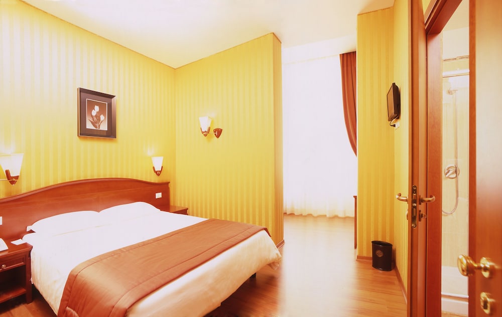 Augusta Lucilla Palace - zdjęcie 4