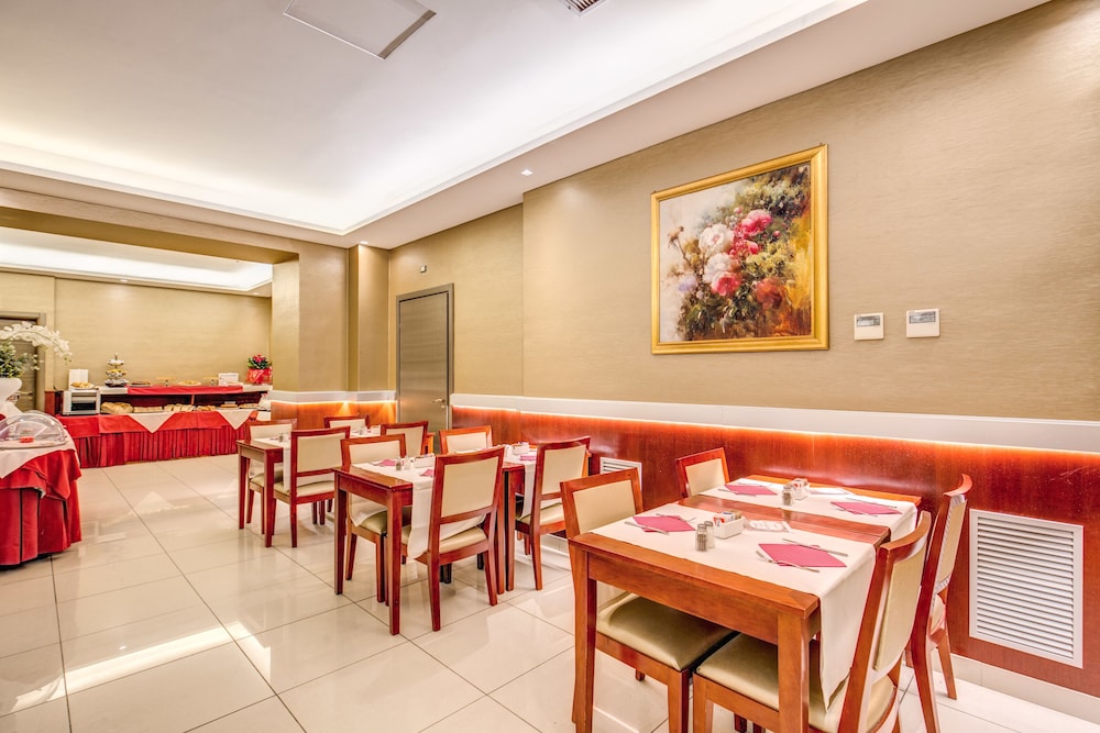 Augusta Lucilla Palace — Restaurant & bars in Rome, Lazio