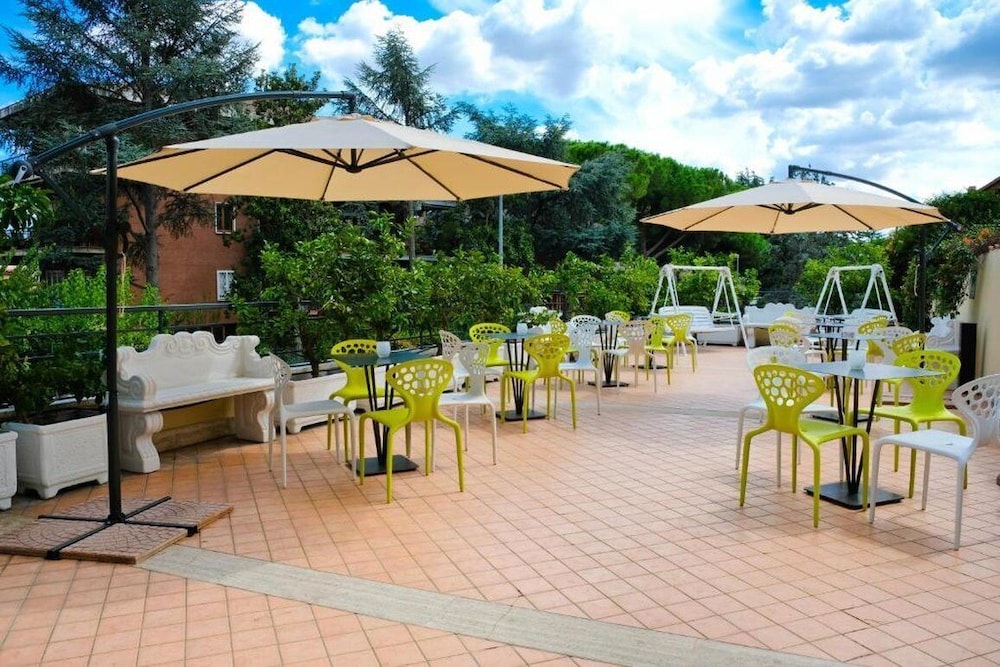 Garner Hotel Rome Aurelia by IHG — Restaurant & bars in Rome, Lazio