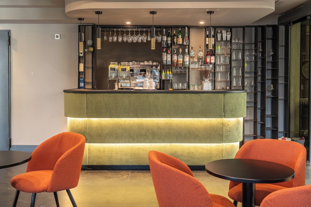 Garner Hotel Rome Aurelia by IHG — Restaurant & bars in Rome, Lazio