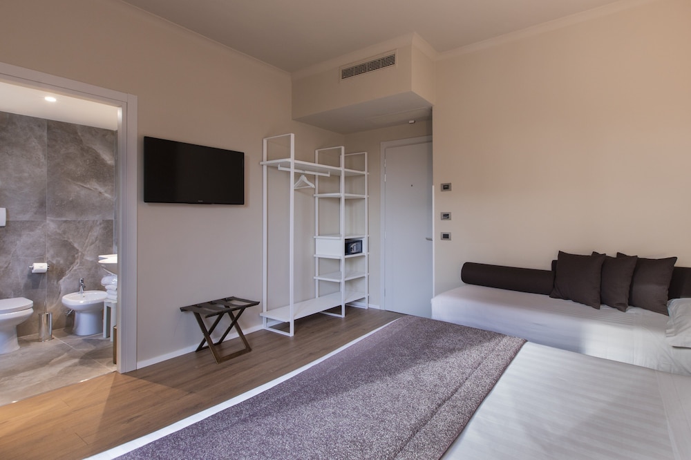 Garner Hotel Rome Aurelia by IHG — Hotel rooms in Rome, Lazio