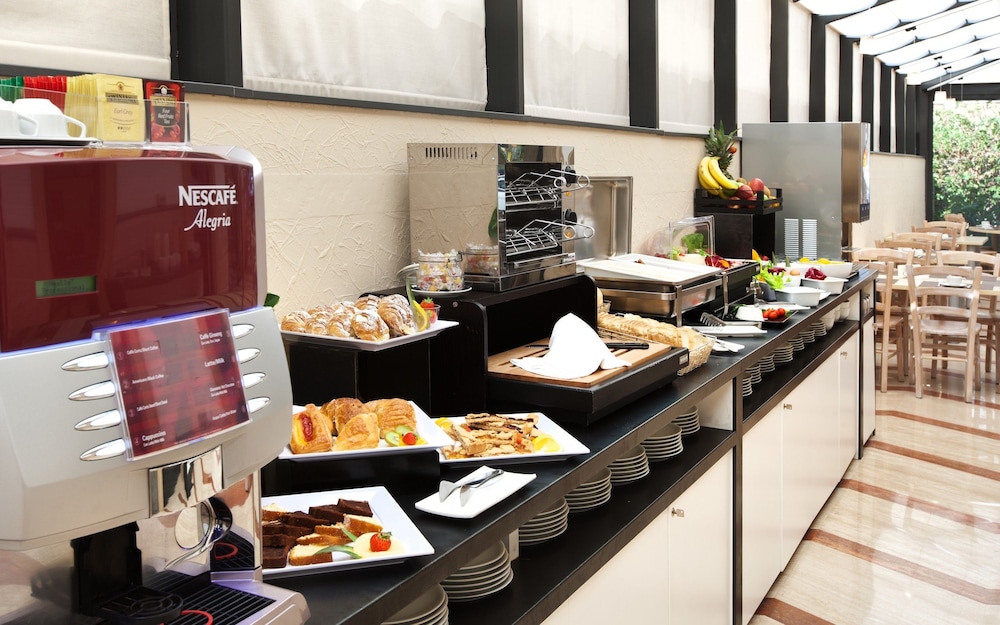 Garner Hotel Rome Aurelia by IHG — Restaurant & bars in Rome, Lazio