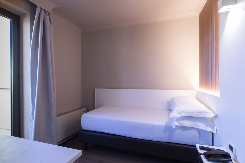 Garner Hotel Rome Aurelia by IHG — Hotel rooms in Rome, Lazio