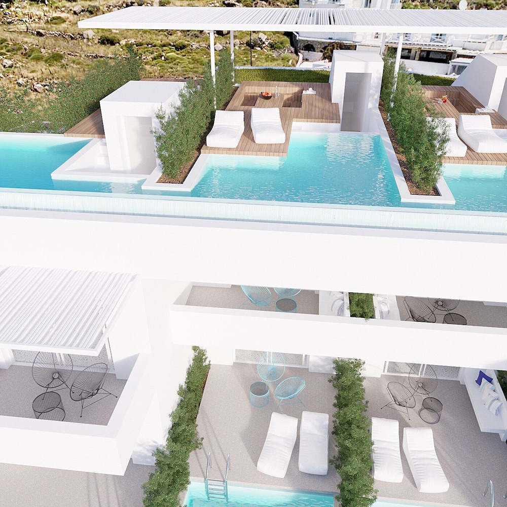 Mykonos Dove Beachfront Hotel — Swimming pool in Plati Gialos, South Aegean