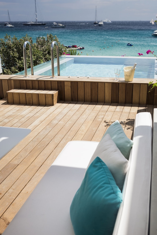 Mykonos Dove Beachfront Hotel — Beach in Plati Gialos, South Aegean