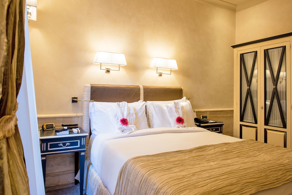 Hotel Barocco — Hotel rooms in Rome, Lazio