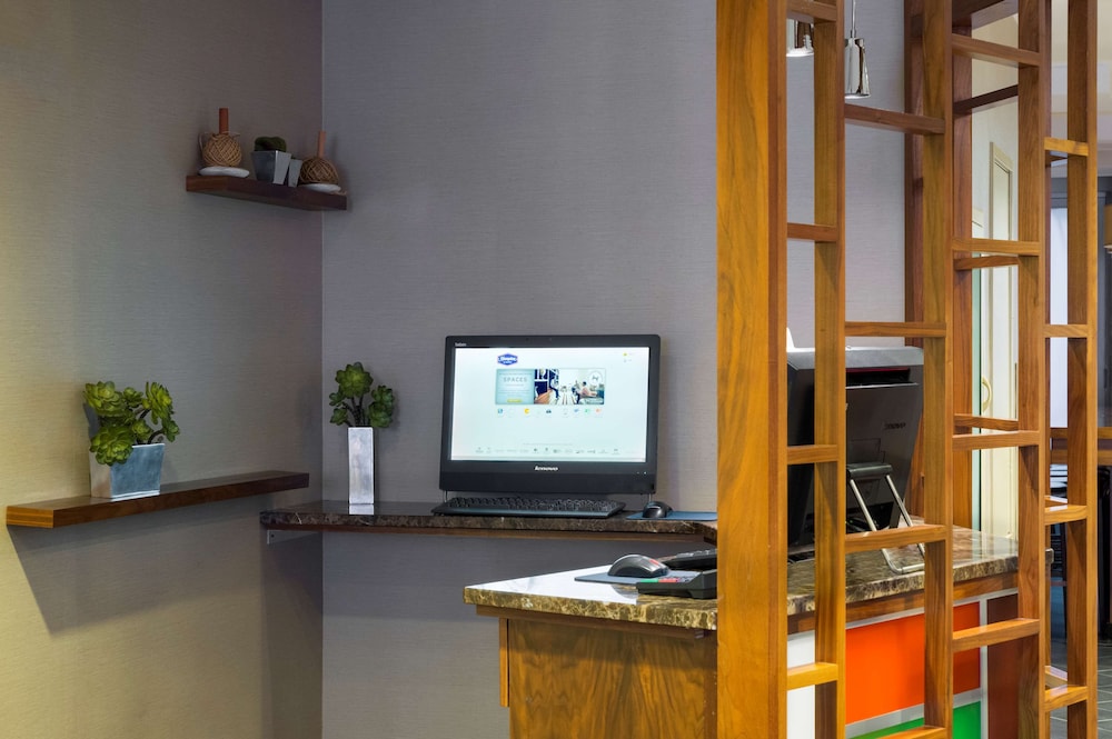 Hampton Inn Manhattan-Chelsea — Hotel building in New York City, New York State