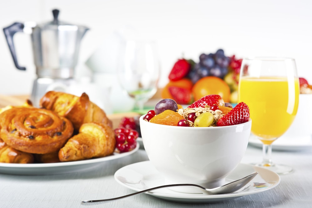 Hampton Inn Madison Square Garden Area Hotel — Restaurant & bars in New York City, New York State