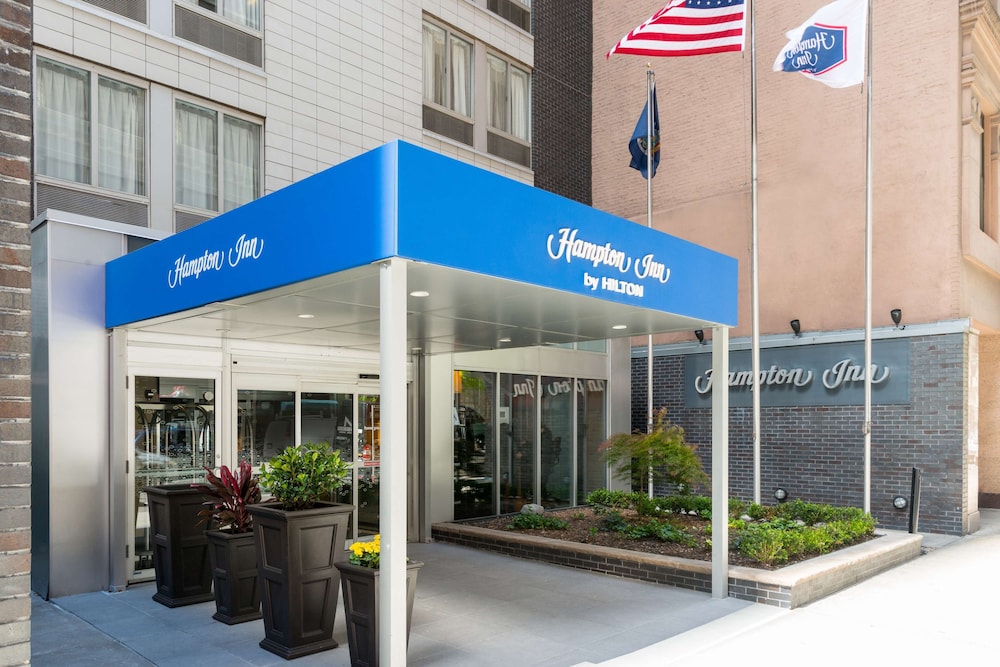 Hampton Inn Madison Square Garden Area Hotel — Hotel building in New York City, New York State