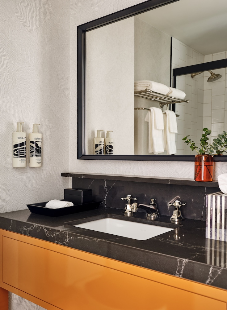 Romer Hell's Kitchen — Hotel rooms in New York City, New York State