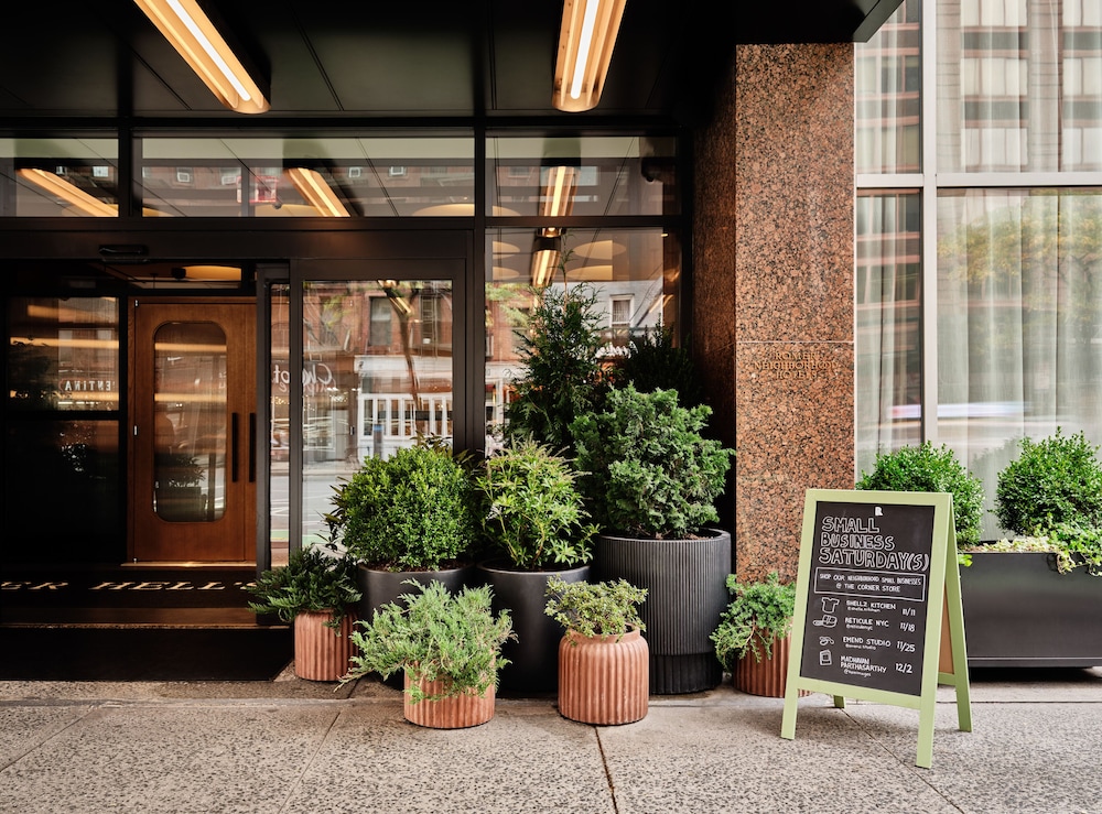Romer Hell's Kitchen — Hotel building in New York City, New York State