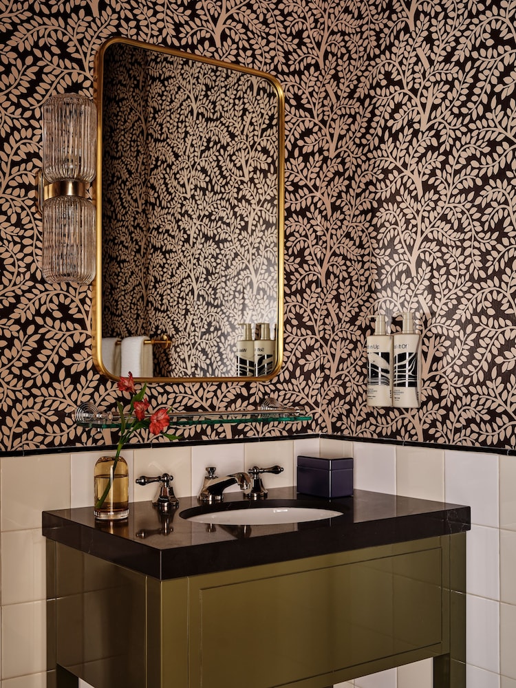 Romer Hell's Kitchen — Hotel rooms in New York City, New York State