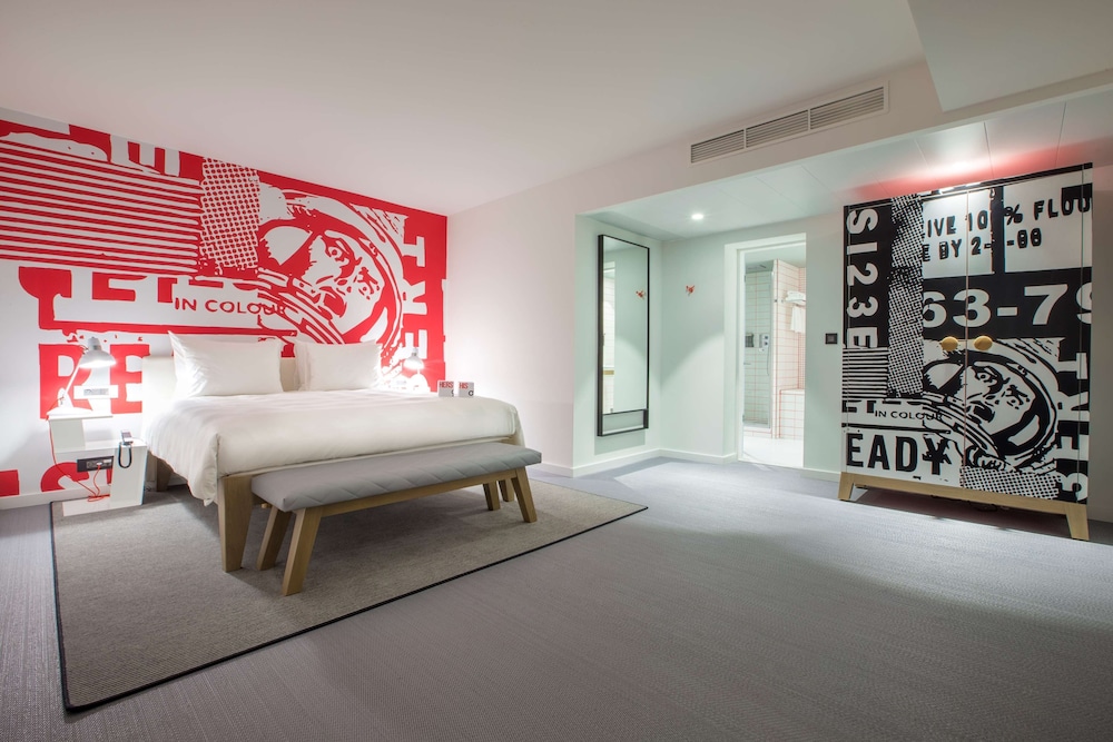 Radisson RED Brussels - zdjęcie 4