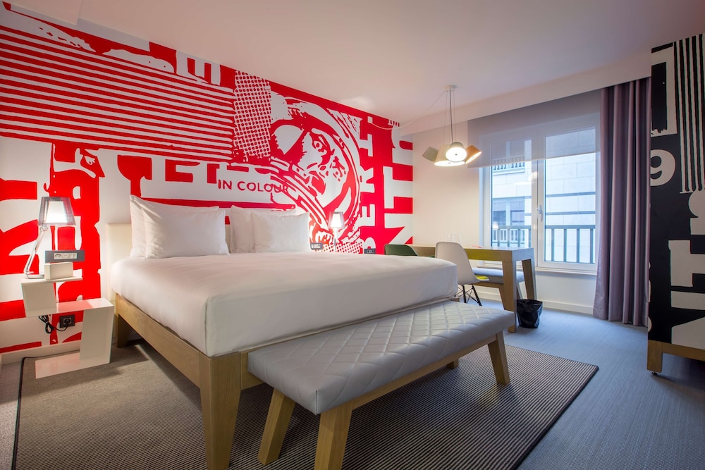 Radisson RED Brussels - zdjęcie 3