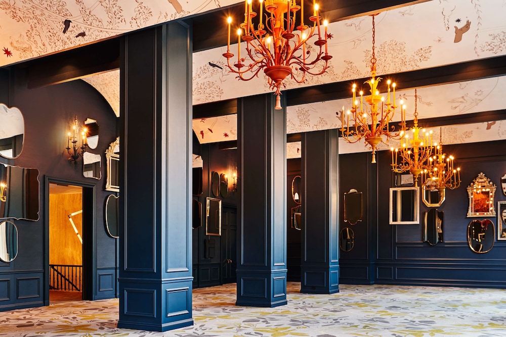 Park Lane New York — Hotel building in New York City, New York State