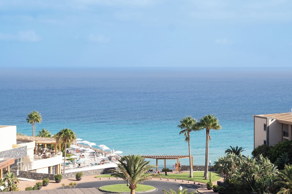 Iberostar Waves Gaviotas Park -All Inclusive — Beach in Esquinzo, Canary Islands